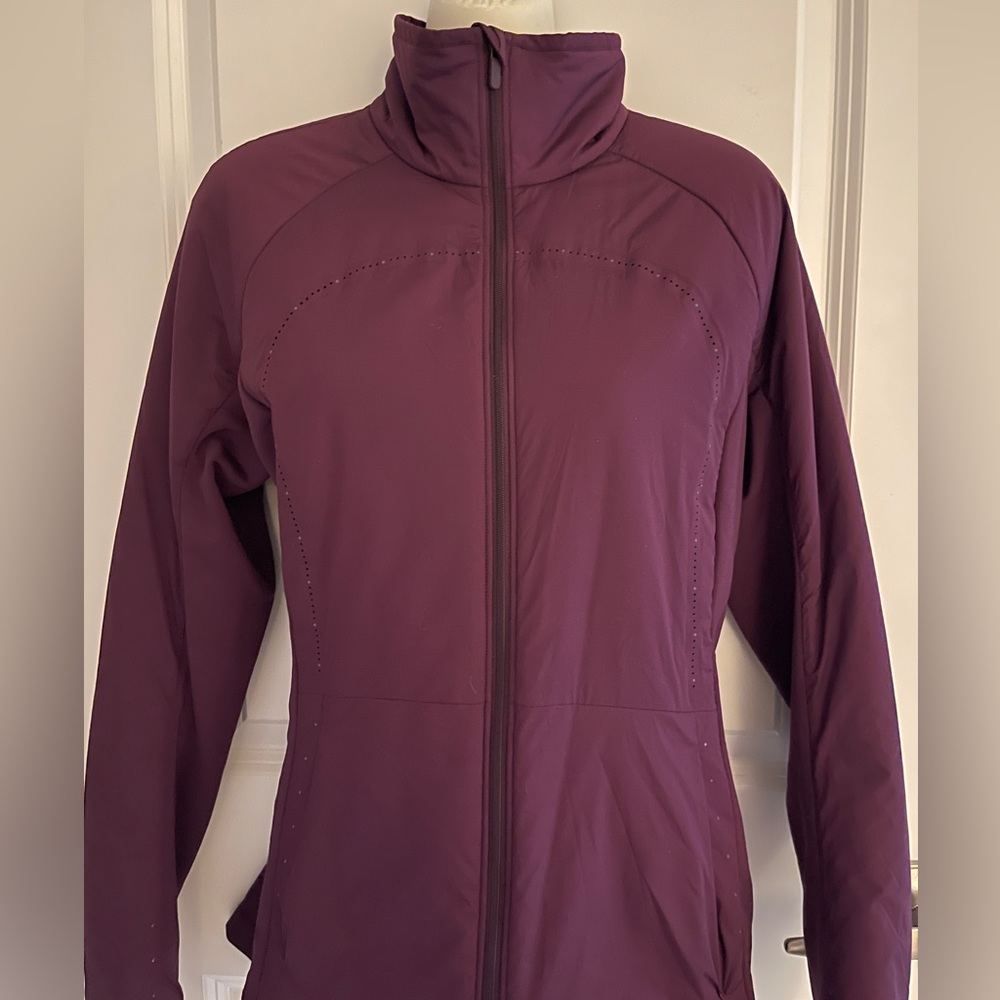 LULULEMON run jacket